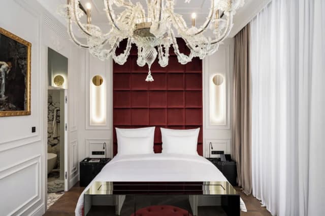 The Amauris Vienna - Relais & Châteaux-Opera-Suite-7