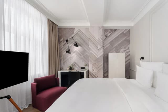 The Amauris Vienna - Relais & Châteaux-Superior Room-3