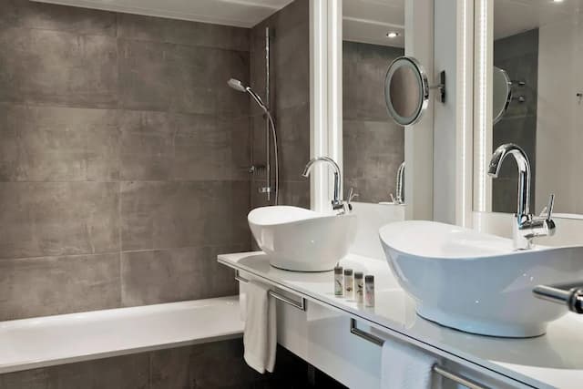 ルネサンス ウィーン シェーンブルン ホテル-プレミアム スイート 1 ベッドルーム-5