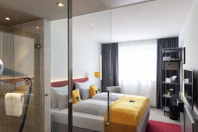 維也納弗朗茲 Holiday Inn - the niu 飯店-尊榮客房, 1 張加大雙人床和 1 張沙發床 (Up to 3 Adults)-7