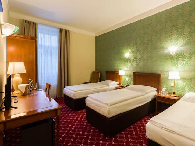 Hotel St George - Czech Leading Hotels-Triple Room-1