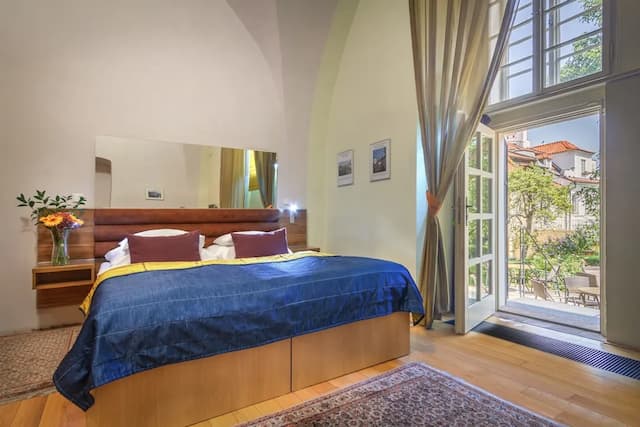 Hotel Monastery-Quadruple Room-9