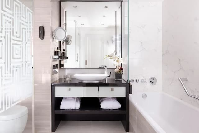 Hilton Prague Old Town-套房, 1 张特大床, 城市景观 (Governor)-4