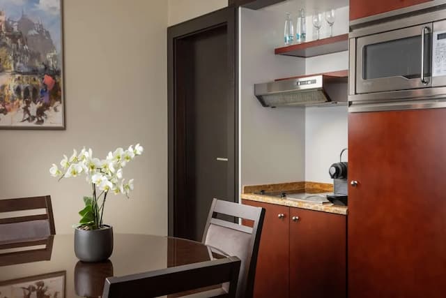 Hilton Prague Old Town-套房, 1 张特大床-8