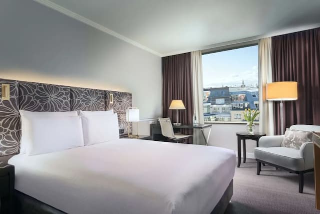 Hilton Prague Old Town-行政客房, 1 张特大床-3