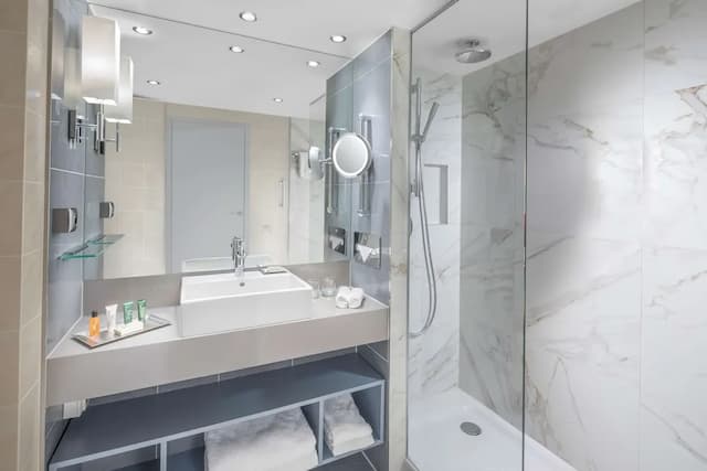 Hilton Prague Old Town-高级房, 1 张特大床 (with Sofa)-8