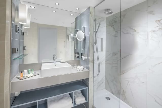 Hilton Prague Old Town-高级房, 1 张特大床 (with Sofa)-6