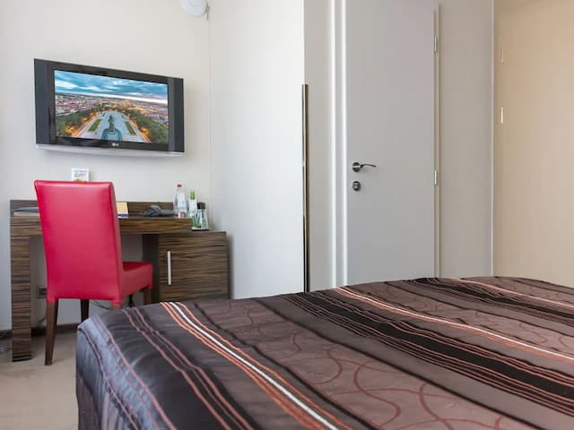 EA 호텔 크리스탈 팰리스-더블룸 또는 트윈룸-1