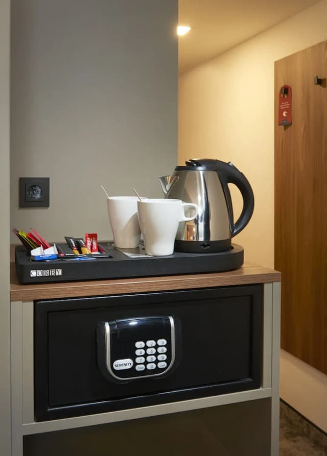 OREA Hotel Pyramida Praha-Deluxe Room, Pool Access-8