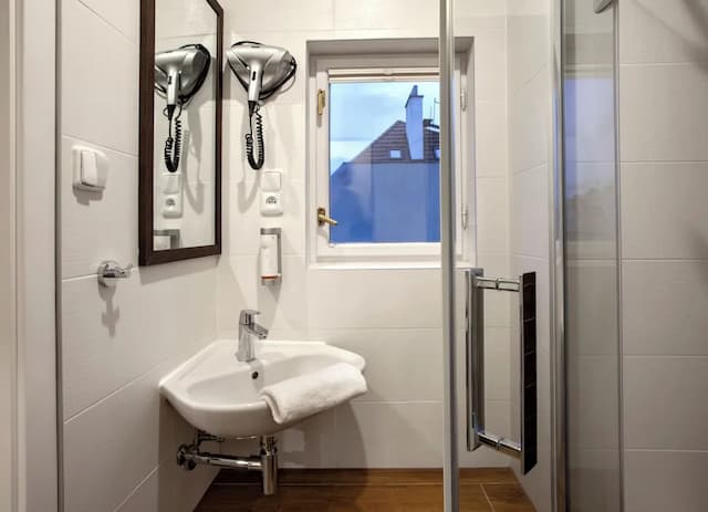 裴森科托舊城飯店-時尚三人房 (Triple Room)-5