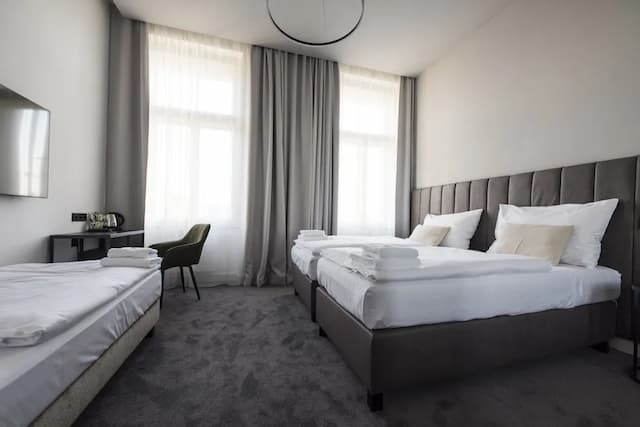 ザ ゴールド バンク-スタンダード トリプルルーム-1