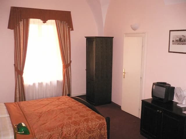 우 메드비트쿠 - 브루어리 호텔-이코노미 더블룸-1