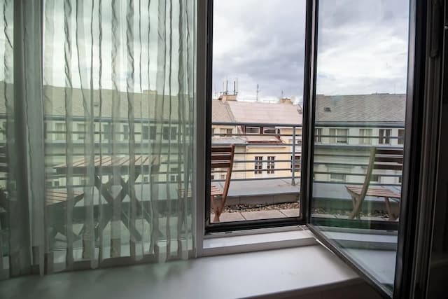 費尼克斯 K+K 酒店-Classic Balcony-8