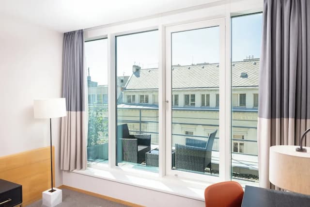 費尼克斯 K+K 酒店-Classic Balcony-5