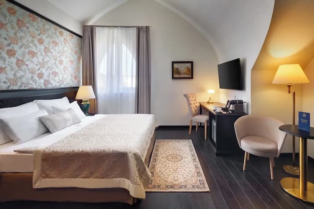 薩沃伊酒店-豪華雙人房-13