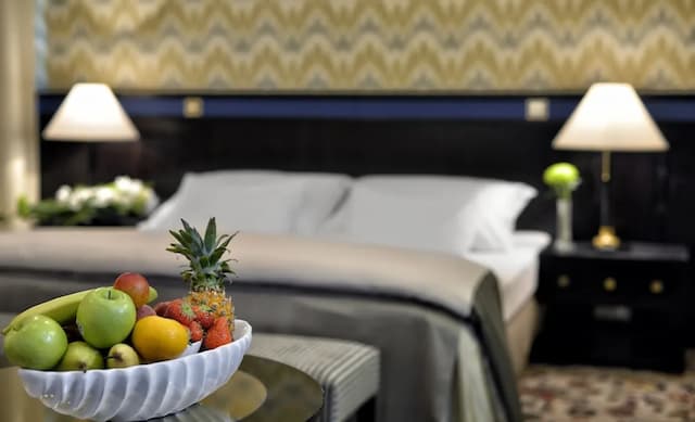 薩沃伊酒店-豪華雙人房-1