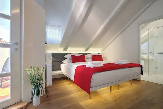 畢曉普斯套房飯店-豪華雙人房-5