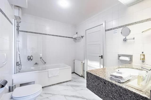 國際大飯店-套房, 高層-7