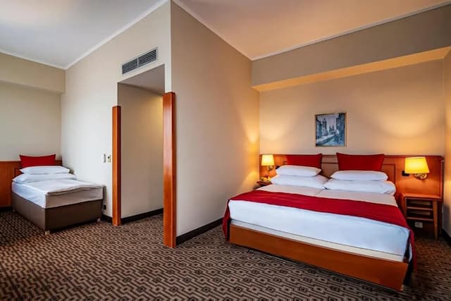 國際大飯店-三人房-1