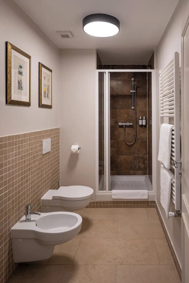 Hotel Unique-Standard Triple Room-5