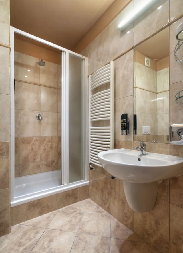 大西洋酒店-Superior Double or Twin Room with Air Conditioning-4