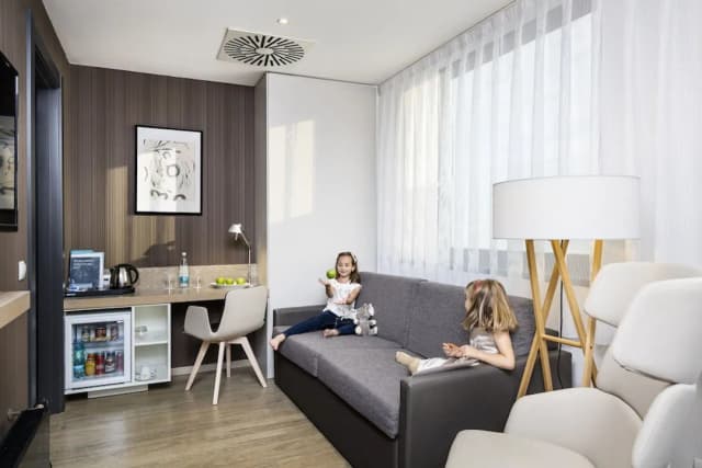 Occidental Praha-家庭房-5