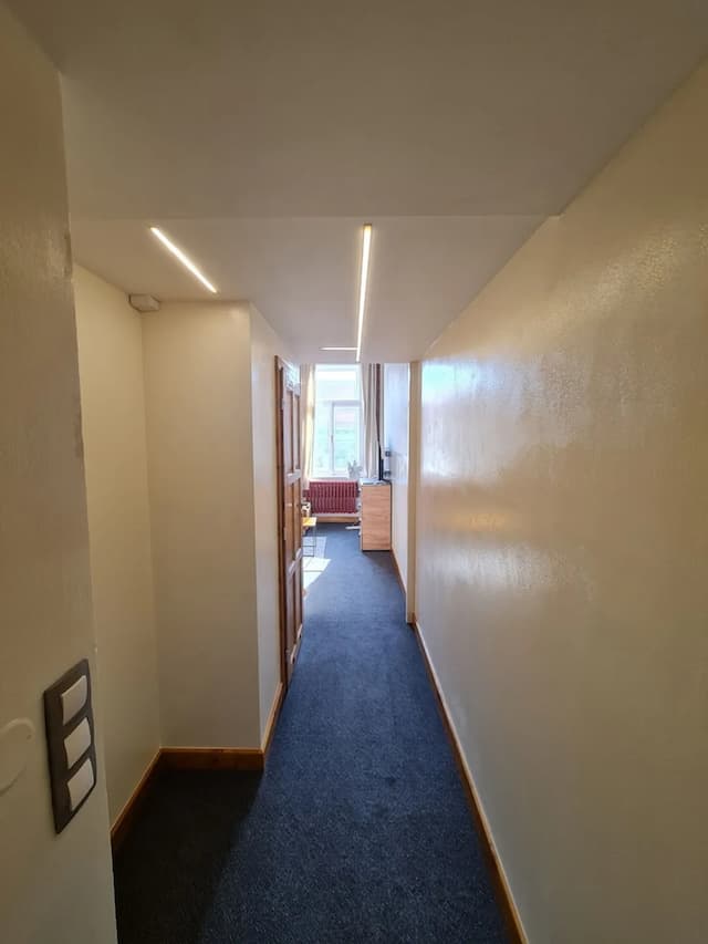 布拉格S42飯店-標準開放式客房-4