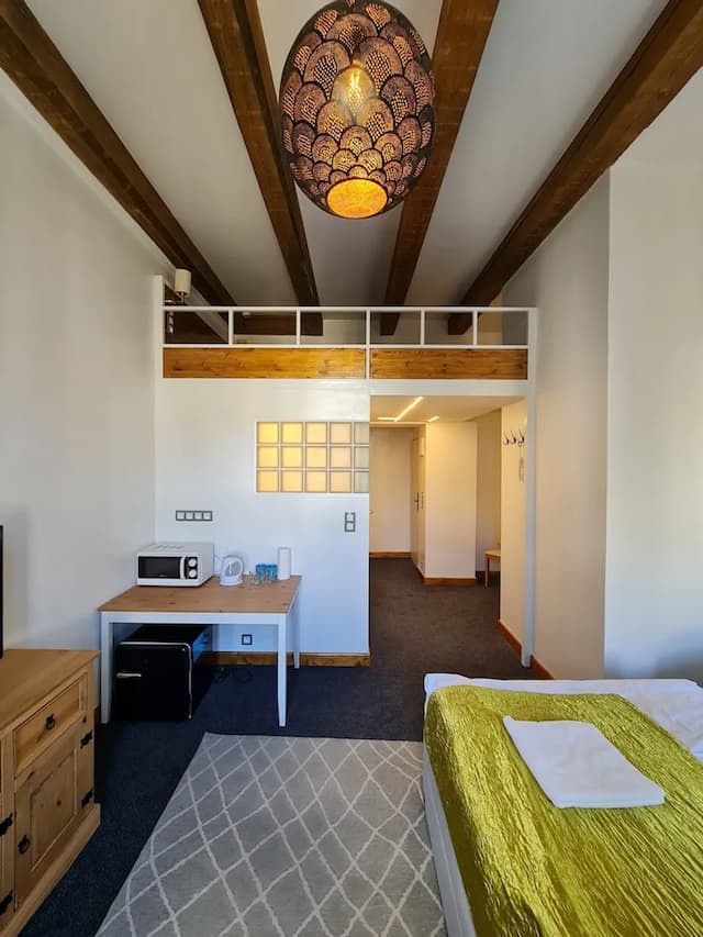 布拉格S42飯店-高級四人房-3