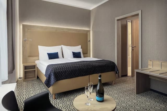 Hotel Astoria-标准双人房或双床房-1