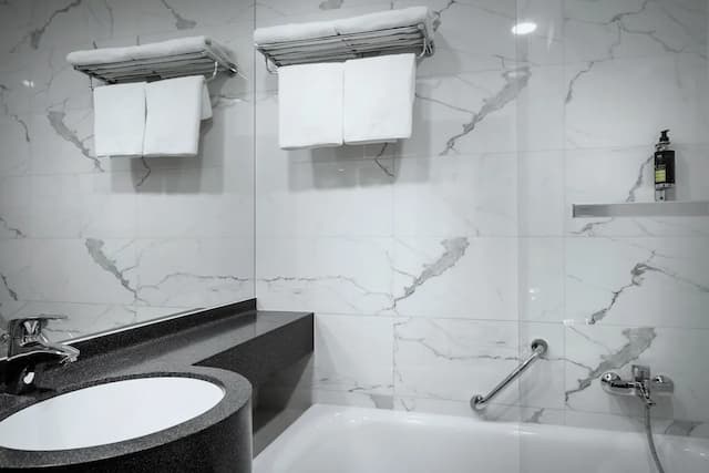 Hotel Astoria-标准房, 3 张单人床-4