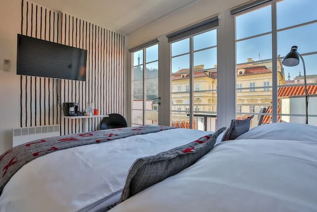 LH 빈티지 디자인 호텔 삭스-Small Double Room with Balcony-1