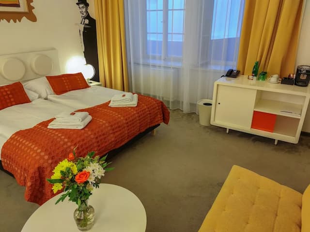 LH 빈티지 디자인 호텔 삭스-Standard Double Room with View of Inside  Atrium-3