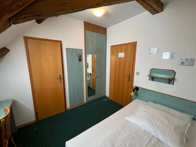 Hotel Adalbert-Single Room-4