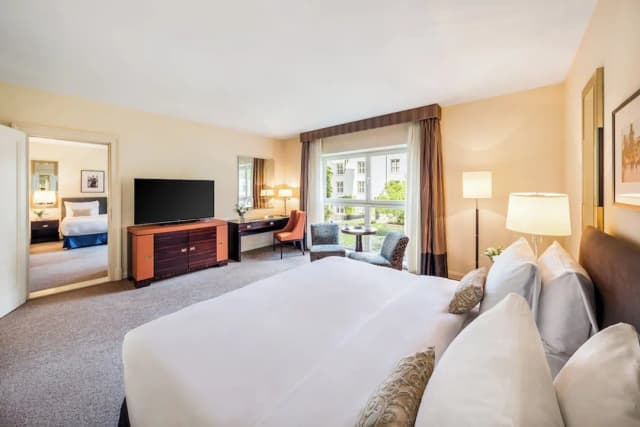 Mandarin Oriental, Prague-华丽客房, 1 张特大床, 花园景观-5