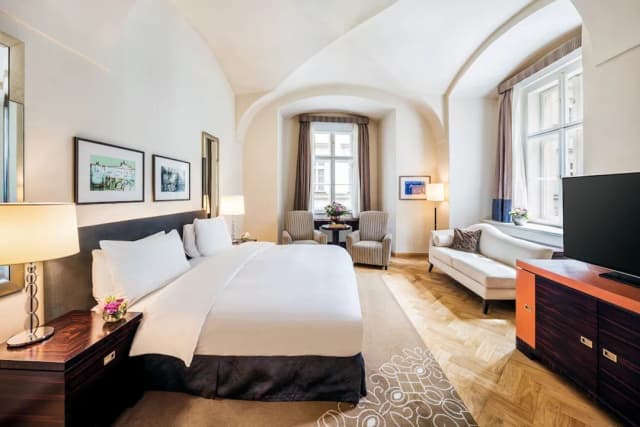 Mandarin Oriental, Prague-小型套房, 1 张特大床-1
