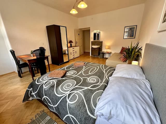 SKLEP REST 民宿-經濟三人房, 共用浴室-1