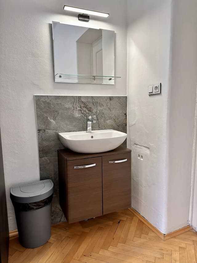 SKLEP REST 民宿-經濟三人房, 共用浴室-18