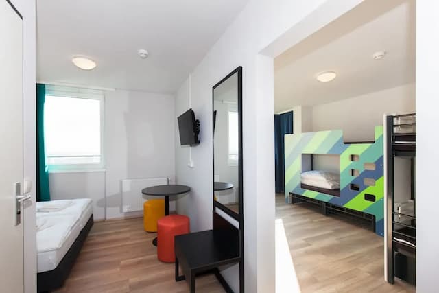 a&o 프라하 레아-룸 (6-Beds)-2