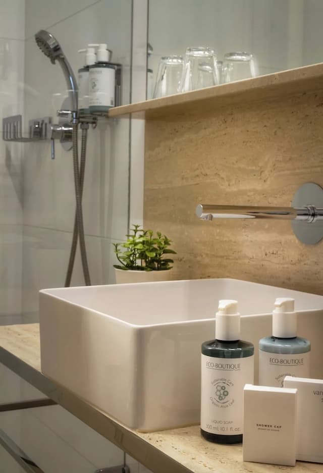 Hotel Golden Star-Deluxe Double Room-7