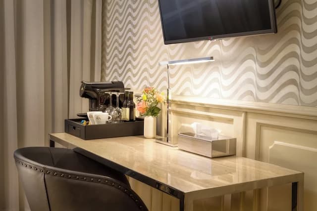 Hotel Golden Star-Standard Double Room-10