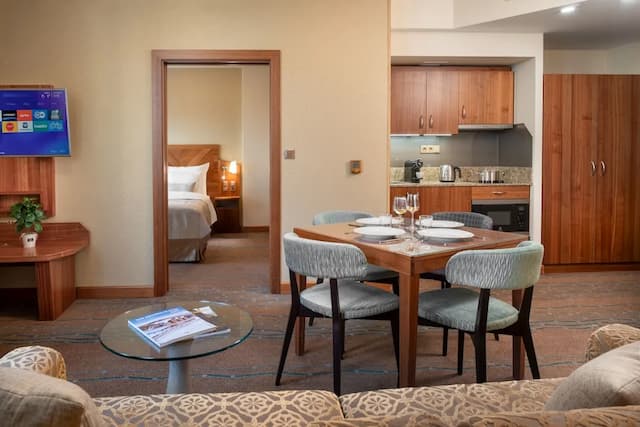 Crown Palace Adrez公寓-高級套房-3