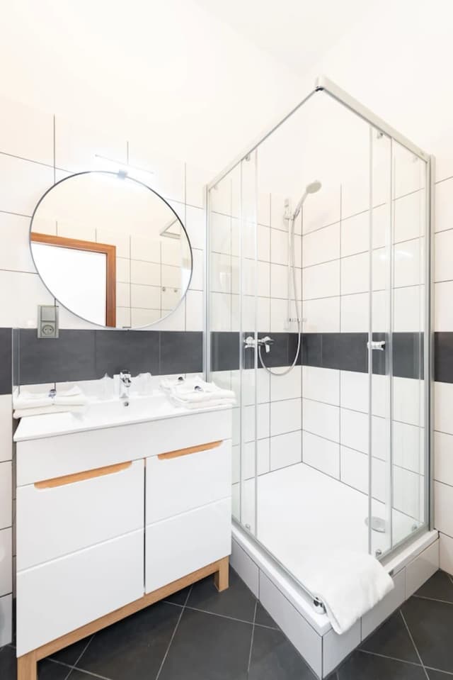 Narodni Stay-Triple Room (No window)-13