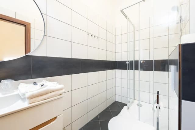 Narodni Stay-Triple Room (No window)-8