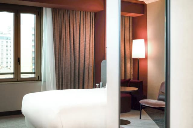 Hilton Milan-行政客房, 1 张特大床 (Deluxe)-4