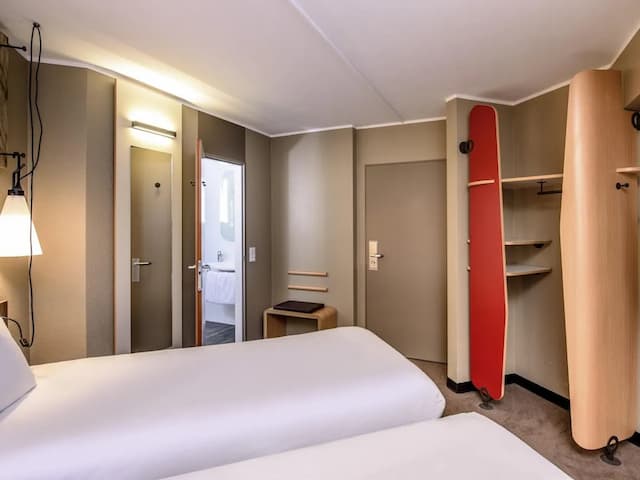 法蘭克福中心宜必思飯店-高級客房, 2 張標準雙人床-1