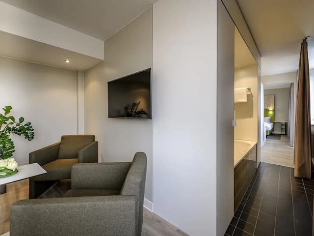 Congress Hotel Mercure Nürnberg an der Messe-Junior Suite, 1 Double Bed-2