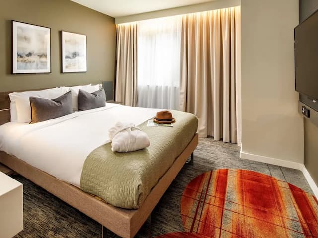 倫敦橋諾富特酒店-套房, 1 張加大雙人床及 1 張梳化床-1