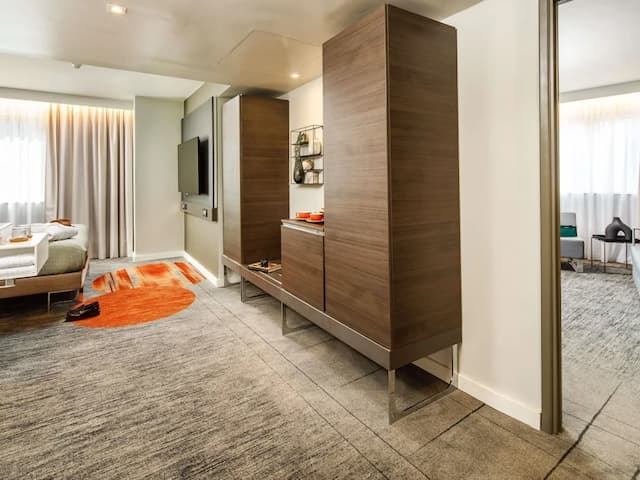 倫敦橋諾富特酒店-套房, 1 張加大雙人床及 1 張梳化床-3