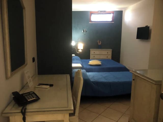HOTEL SERENA 飯店-經典三人房-2