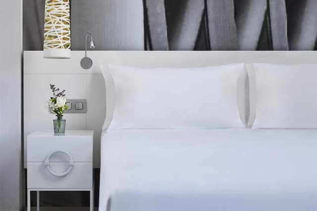 NH 바르셀로나 스타디움-슈피리어룸 (Extra Bed 3 adults)-3